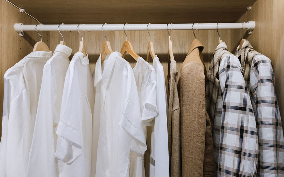 Ventajas de los Armarios Empotrados Frente a los Armarios Tradicionales